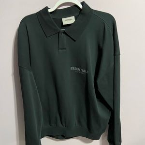 Essentials crewneck medium